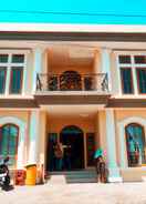 EXTERIOR_BUILDING Bluefire Homestay Banyuwangi