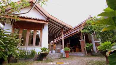 Bangunan 4 Anugro's Homestay By The Grand Java