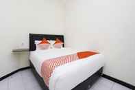 Bedroom OYO 2094 Prestige Residence