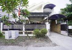 Exterior 2 OYO 2094 Prestige Residence