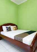 BEDROOM SPOT ON 2106 Homestay Flamboyan