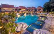 Swimming Pool 3 The Salila Beach Resort Seminyak Bali