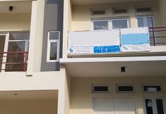 外観 3 OYO 2115 Punclut Residence