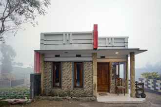 Exterior 4 OYO 2120 Pieter Homestay Bromo