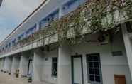 Exterior 4 Omah Kost Family Syariah