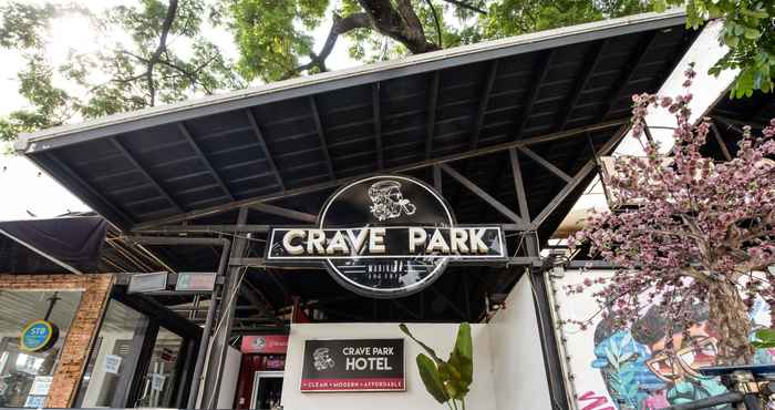 Bên ngoài Crave Park