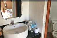In-room Bathroom Campuestohan Highland Resort