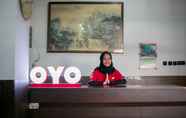 Lobi 7 OYO 1935 Hotel Diamond Inn Makassar