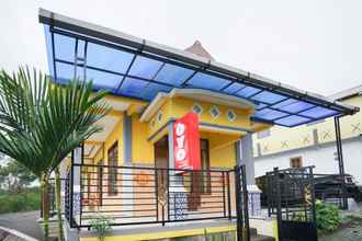 Bangunan 4 OYO 1967 Canaya Homestay