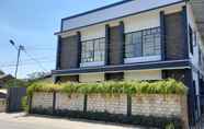 Exterior 3 Cozy Stay Kupang 