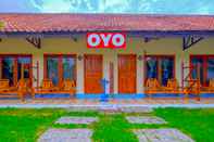 Bangunan OYO 1871 Surfers Inn Lombok