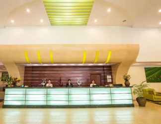 Lobi 2 Best Western Green Hill Hotel