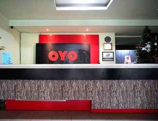 Lobi 2 OYO 2015 Bandara Hotel Balikpapan