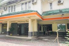 外部的 OYO 2085 Chrysanta Near RSUP Hasan Sadikin