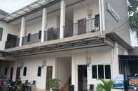 ภายนอกอาคาร Karunia Syariah Guest House