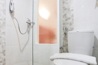 Phòng tắm bên trong Nori Mas Hotel Simpang Lima Semarang