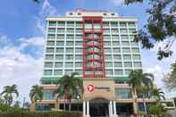 Bên ngoài Travelodge Ipoh