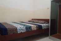 Kamar Tidur Kost Oteng Syariah