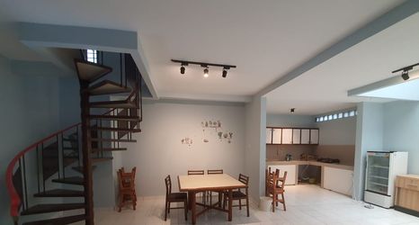 ロビー 2 SPOT ON 2040 House of Peach Syariah Near RSUP Hasan Sadikin