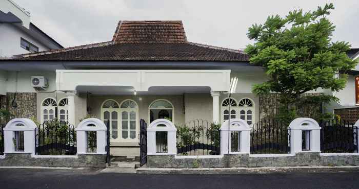 Exterior OYO 2004 Penginapan Bidara Syariah