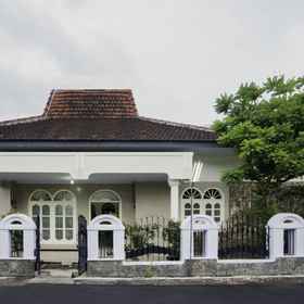 OYO 2004 Penginapan Bidara Syariah 1, Hotel SMA Negeri 1 Probolinggo