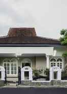 EXTERIOR_BUILDING OYO 2004 Penginapan Bidara Syariah