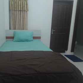 H&m Residence 1, Hotel Banjar Fried Chicken