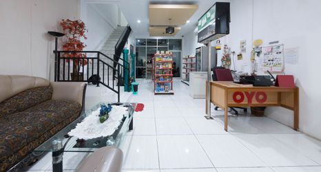大堂 2 OYO 2087 Jaya Homestay Makassar