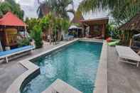 Swimming Pool OYO 90047 Villa Rere & Resto