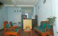 Lobby 6 OYO 2049 Tassa Residence Syariah