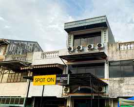 Exterior 4 SPOT ON 2051 Sho Family Homestay & Resto