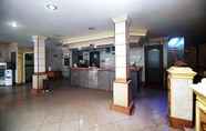 Lobby 7 OYO 2079 Jambi Raya Hotel