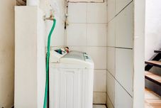 객실 내 욕실 Tambakbening Residence