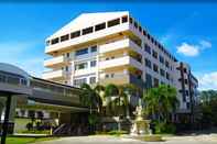 Bangunan Whitewoods Convention and Leisure Hotel