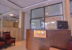 로비 4 OYO 2134 Seunia Hotel