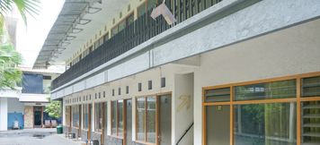 Exterior 2 SPOT ON 2090 Ratna Backpacker Syariah