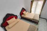 Kamar Tidur Omah Moeci with Private Pool by N2K