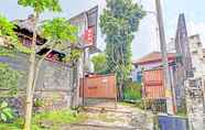 Bangunan 7 SUPER OYO 1356 Gusti Residence