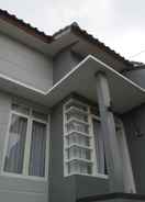 EXTERIOR_BUILDING Villa Puncak Garuda E16 - Prathivi