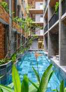 SWIMMING_POOL Daisy Boutique Hotel and Apartment