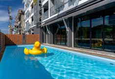 Swimming Pool 7 Sleep Mai Chiang Mai Airport Lifestyle Hotel