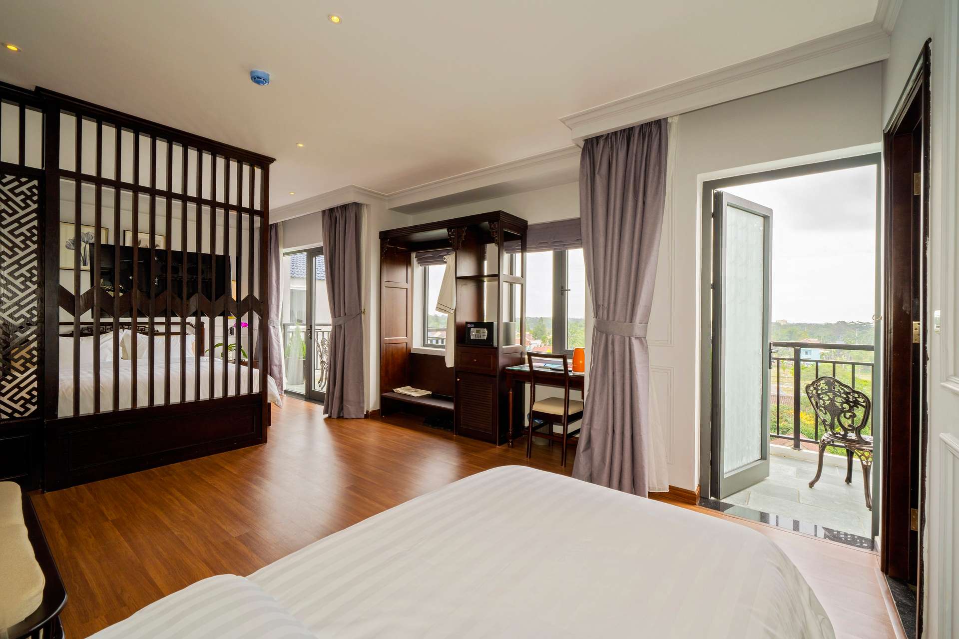 Eco Lux Riverside Hoi An Hotel khách sạn 3 sao Hội An