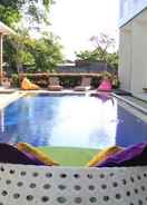 SWIMMING_POOL The VinHill Studio Bali Apartment