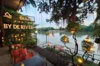 ร้านอาหาร By De River 