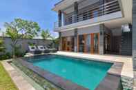 Kolam Renang Villa Sean