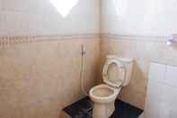 Toilet Kamar Rumah Puan Homestay Syariah