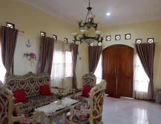 Lobi 2 Rumah Puan Homestay Syariah