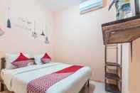 Kamar Tidur Super OYO 2034 Eden Guest House