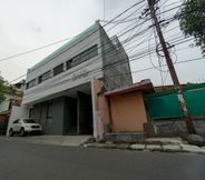 Exterior 2 OYO 1953 Residence Stasiun Tebet Syariah Near RS Hermina Jatinegara