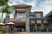 Bar, Cafe and Lounge Vimala Hills Gadog